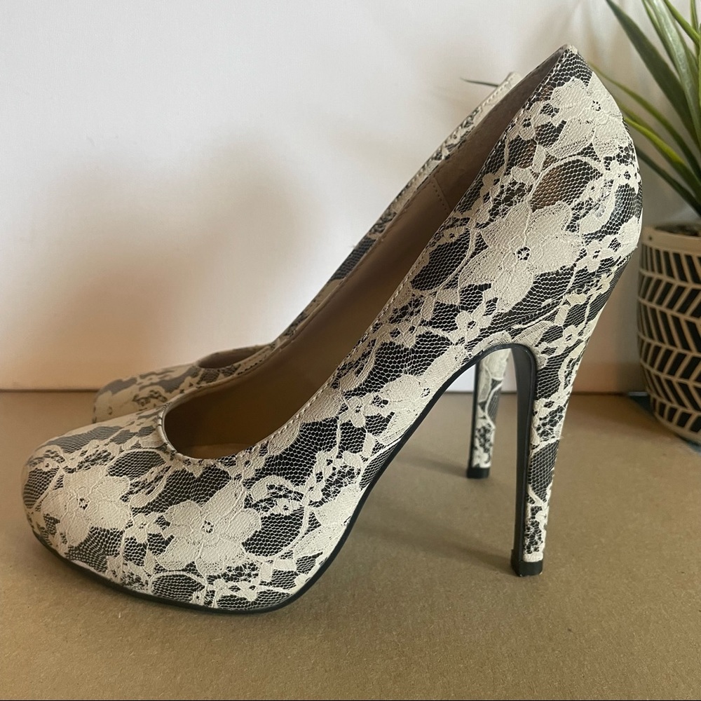 Call it spring High heels 7.5 Cream lace and Black